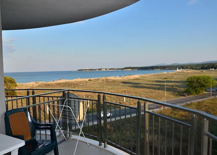 Ξενοδοχείο με διαμερίσματα Club Priz Πριμόρσκο