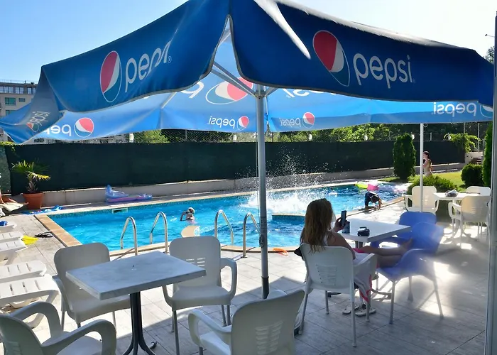 Ξενοδοχείο με διαμερίσματα Club Priz