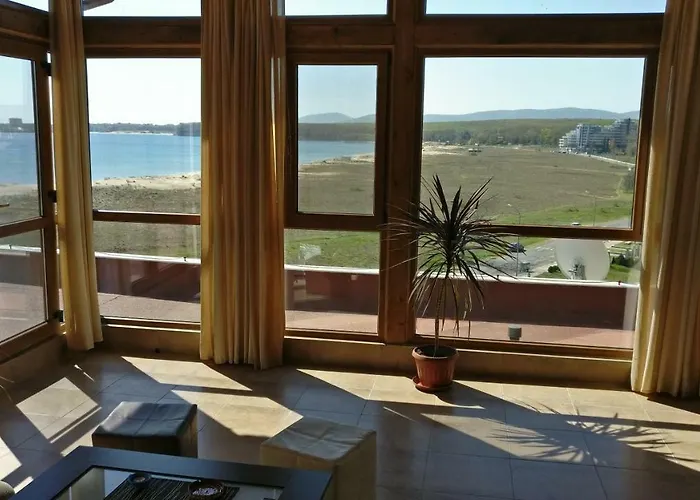 Club Priz Ξενοδοχείο με διαμερίσματα 4*