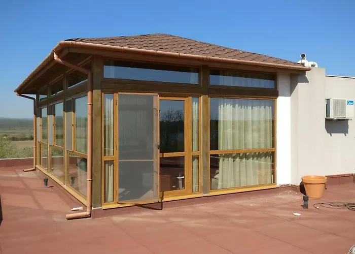 Ξενοδοχείο με διαμερίσματα Club Priz 4*